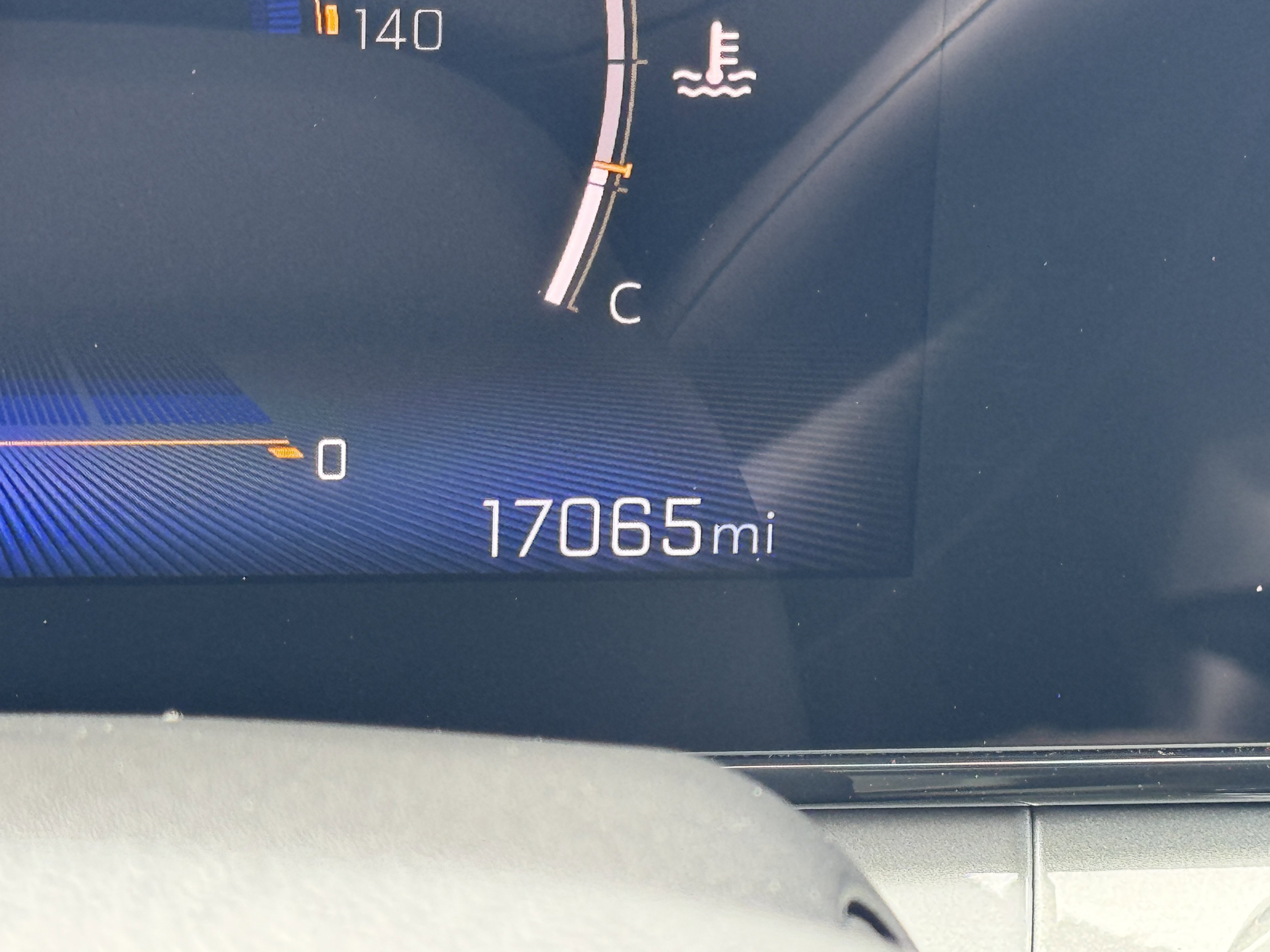 Used 2025 Chevrolet Trax LT image 37