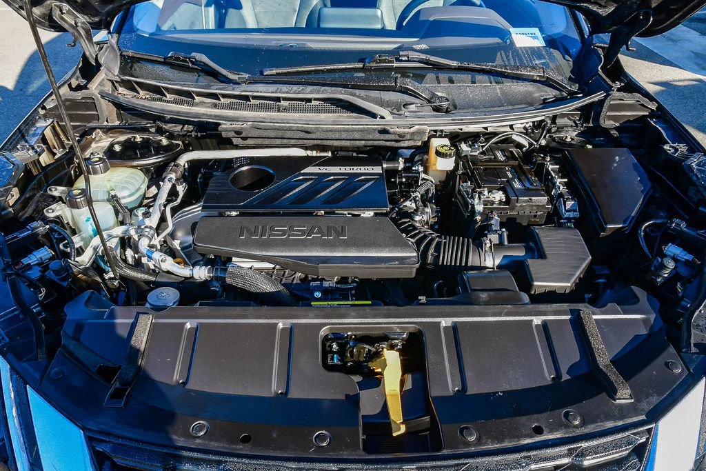 Used 2023 Nissan Rogue SV image 29
