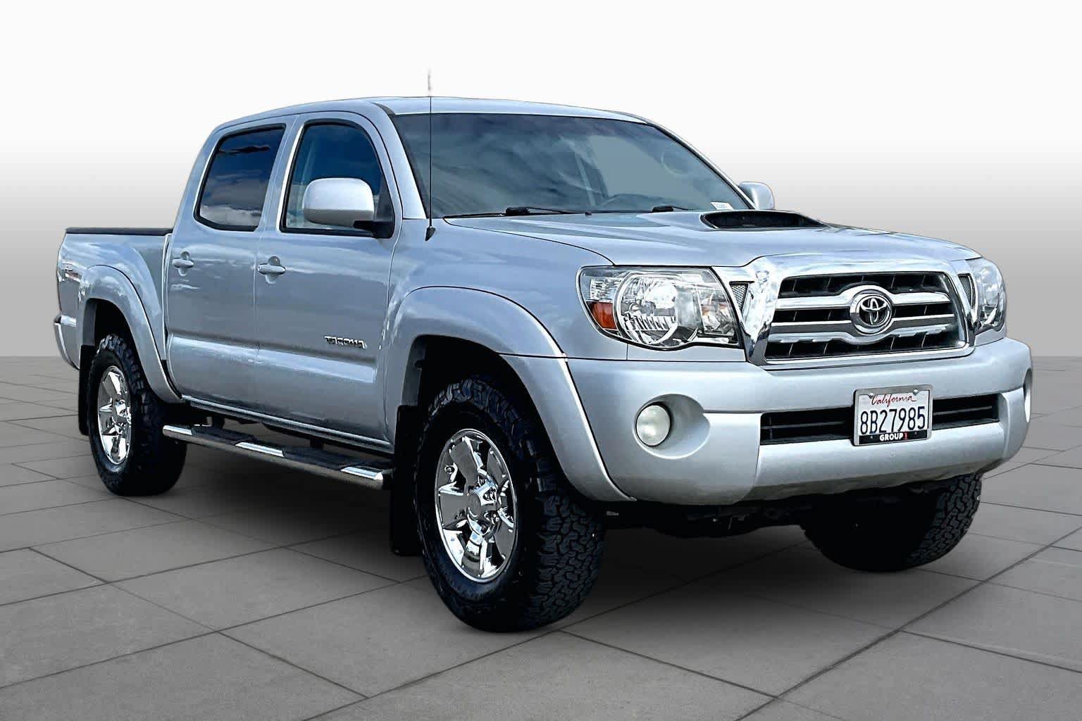 Used 2006 Toyota Tacoma PreRunner w/ TRD Sport Pkg #1 RWD image 2