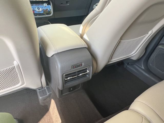 Used 2022 Lincoln Corsair AWD w/ Premium Package image 34