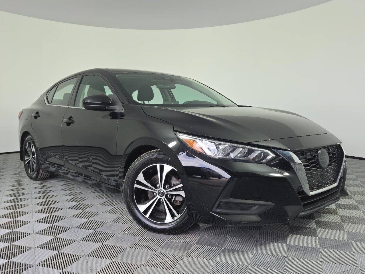 Used 2022 Nissan Sentra SV w/ Trunk Package FWD image 1