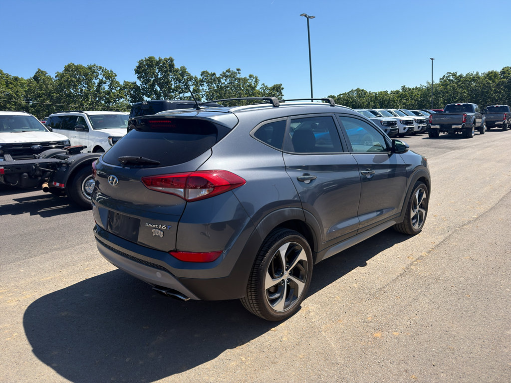Used 2017 Hyundai Tucson Sport FWD image 3