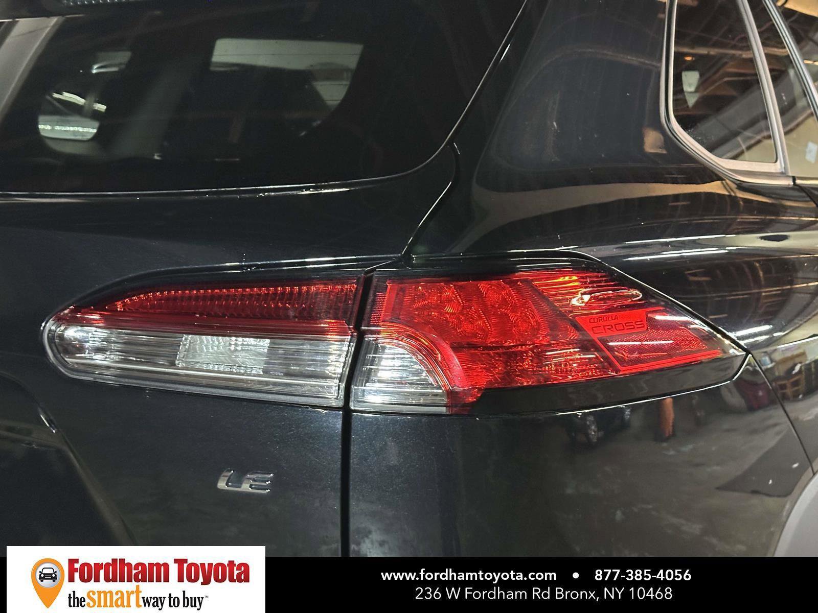 Used 2025 Toyota Corolla Cross LE image 11
