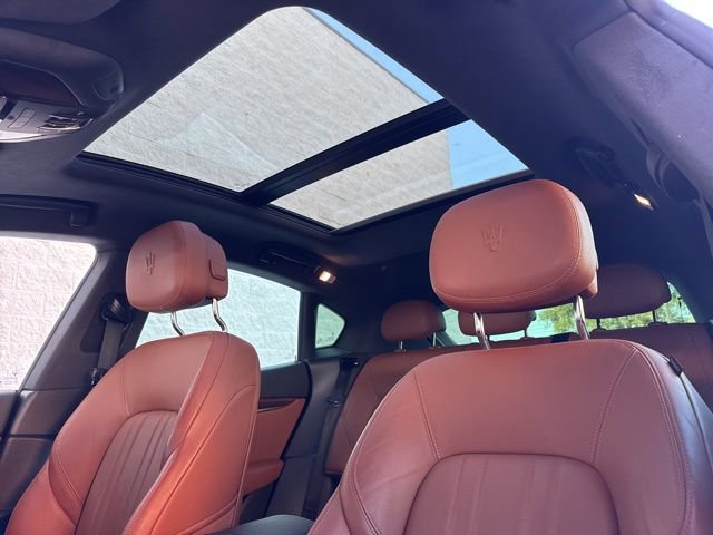 Certified 2022 Maserati Levante GT image 16