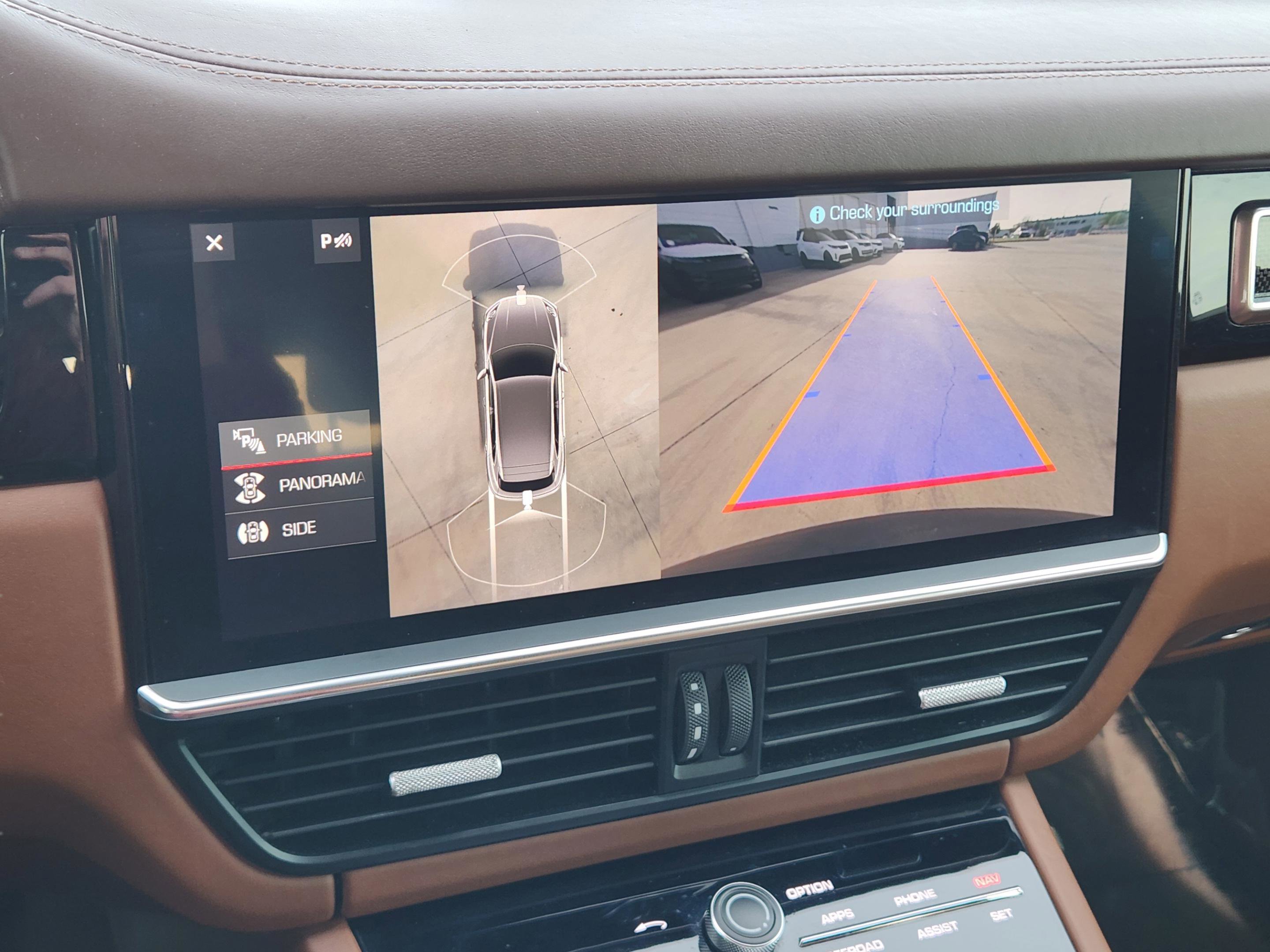 Used 2019 Porsche Cayenne Turbo image 18