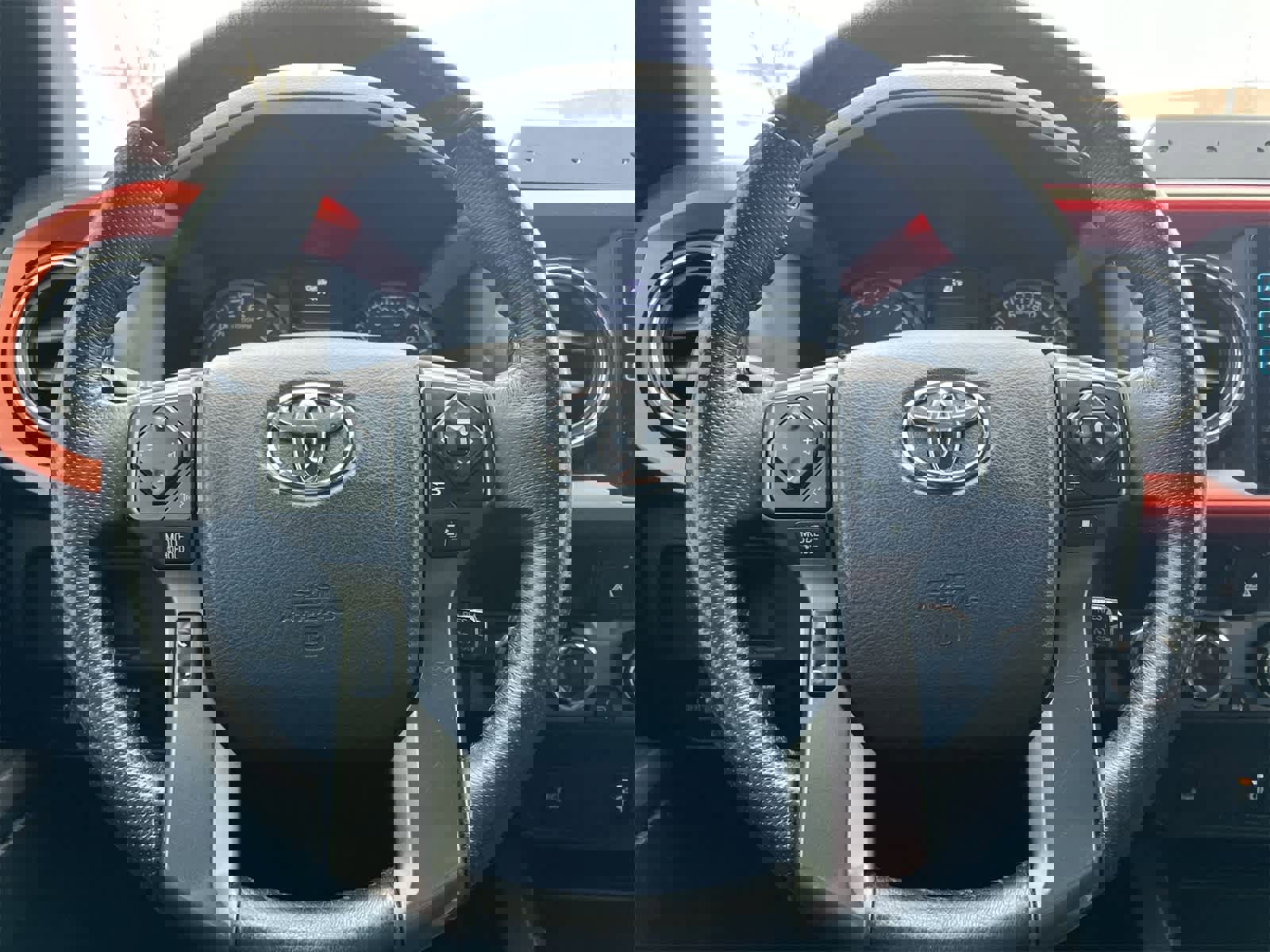 Used 2017 Toyota Tacoma TRD Off-Road image 22