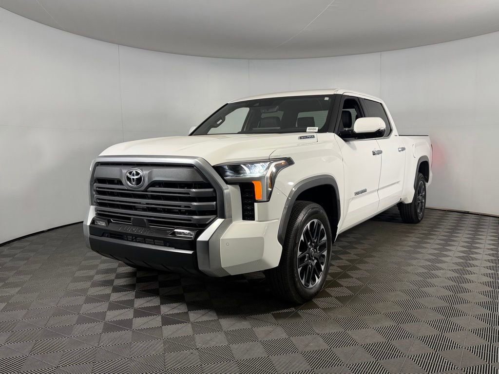 Used 2025 Toyota Tundra Limited AWD/4WD image 2