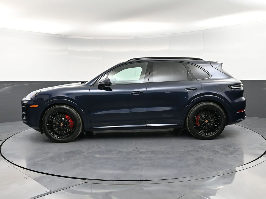 New 2026 Porsche Cayenne GTS image 2