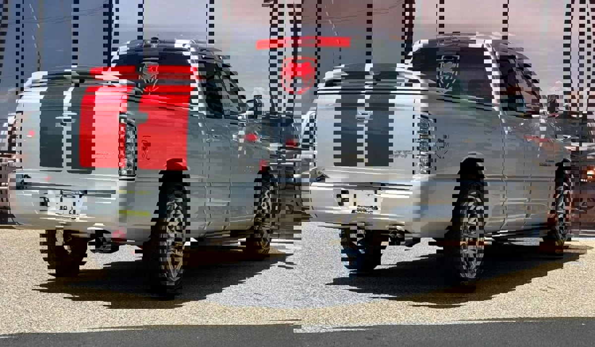 Used 2005 Dodge Ram 1500 Truck 2WD Quad Cab image 15