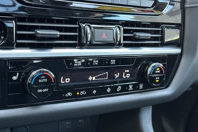 New 2025 Nissan Pathfinder SV w/ SV Premium Package image 22