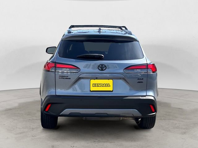 Used 2022 Toyota Corolla Cross XLE w/ Convenience Package AWD/4WD image 4