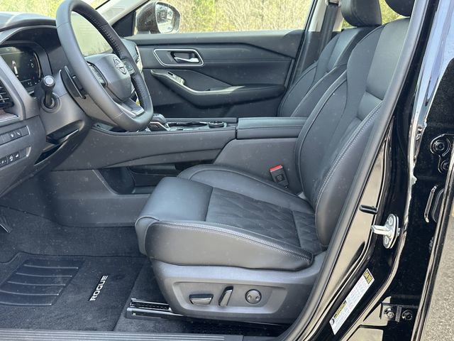 New 2026 Nissan Rogue Platinum image 9