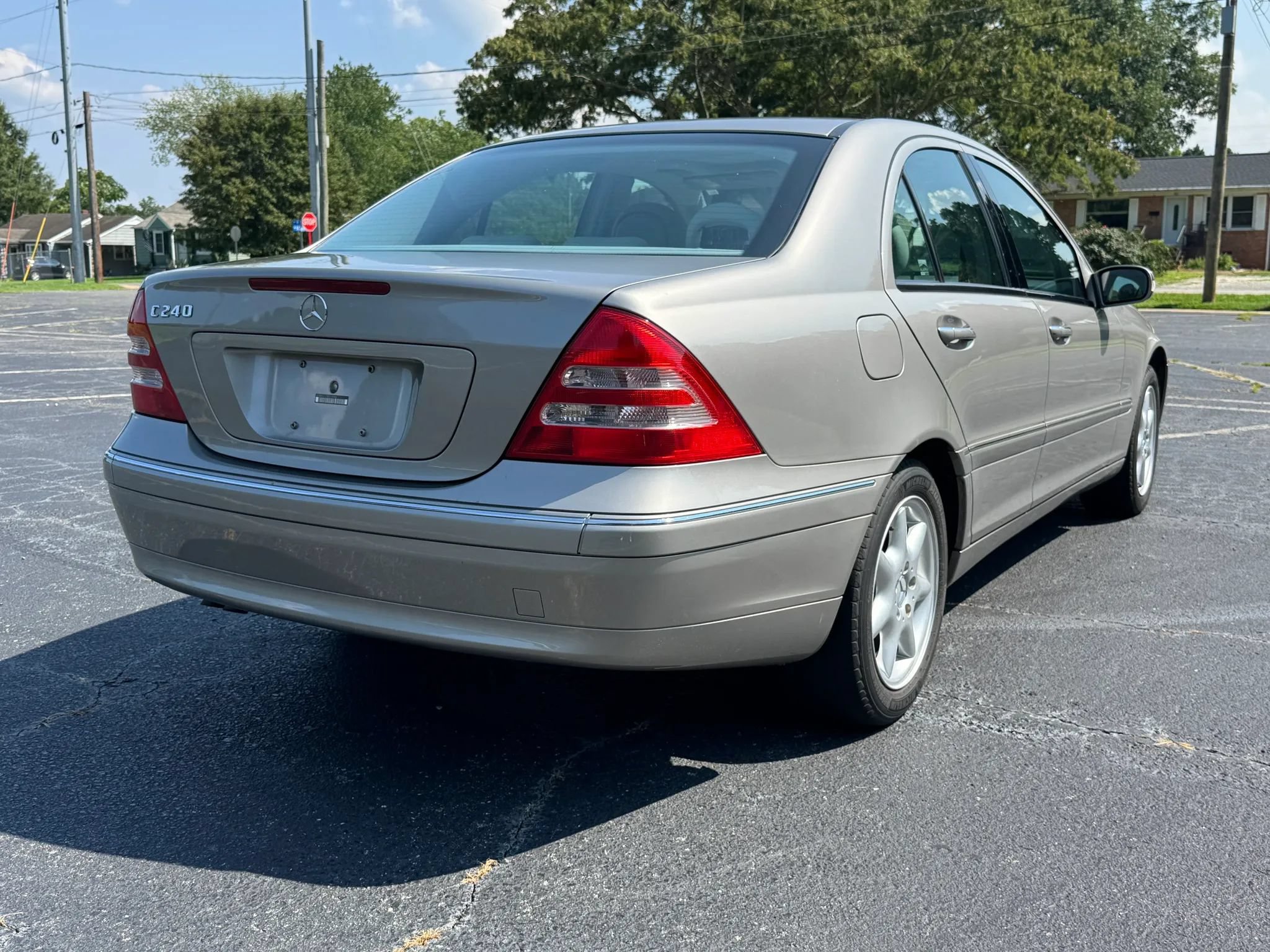 Used 2004 Mercedes-Benz C 240 Sedan image 7