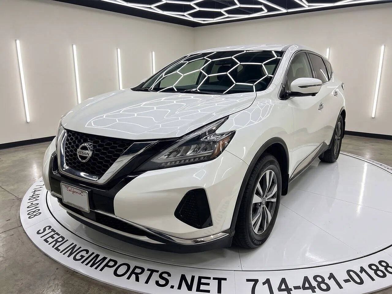 Used 2019 Nissan Murano S FWD image 1