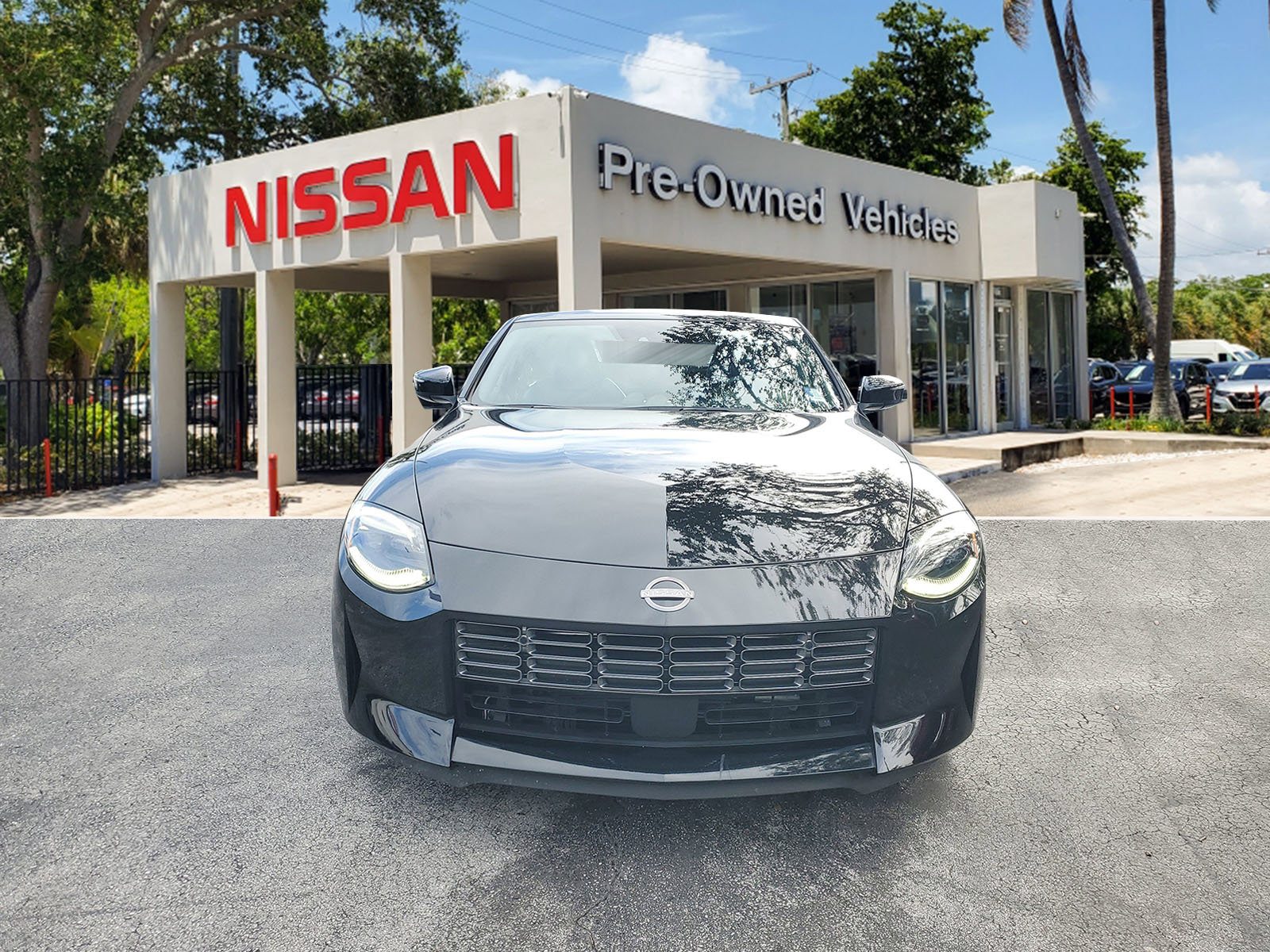 Certified 2024 Nissan Z Performance w/ Floor Mat Package image 2