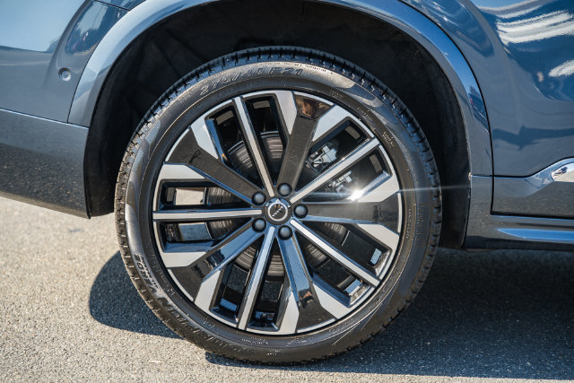 Certified 2026 Volvo XC90 B6 Ultra AWD/4WD image 18