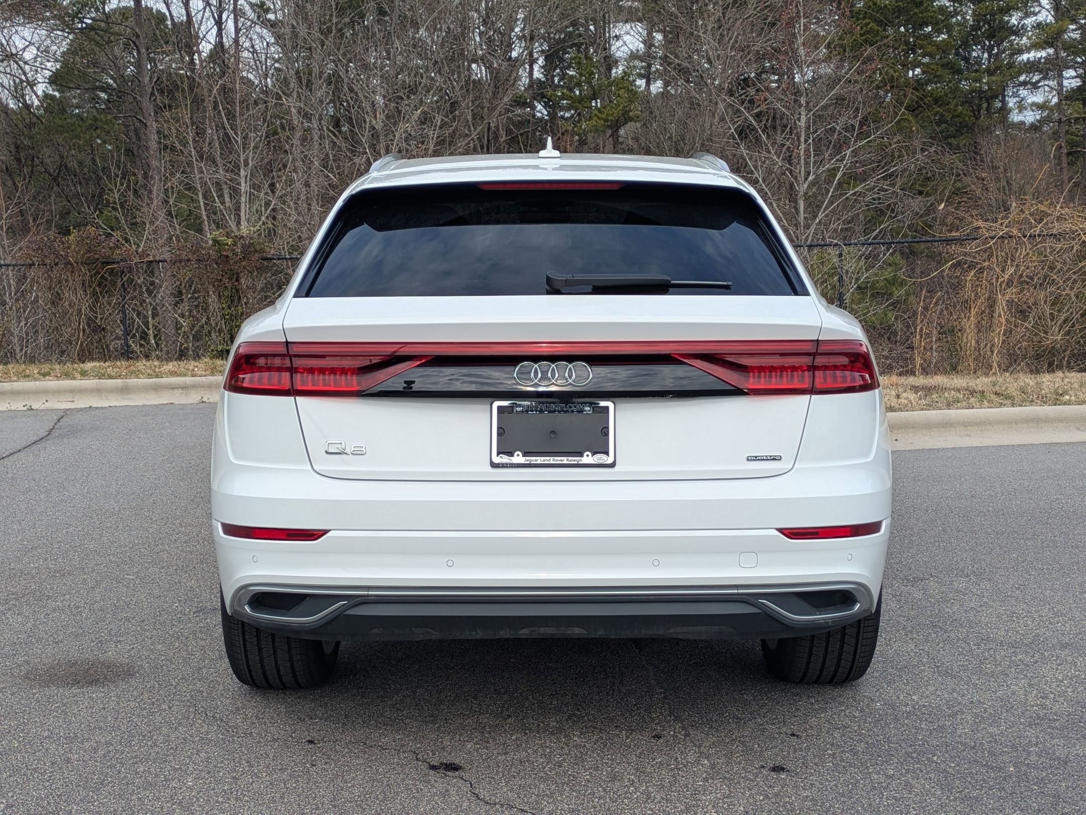 Used 2022 Audi Q8 Premium Plus w/ Premium Plus Package image 6