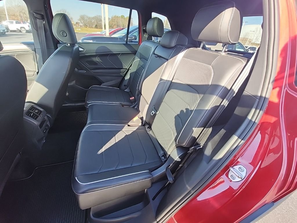 Used 2024 Volkswagen Tiguan SEL R-Line AWD/4WD image 16