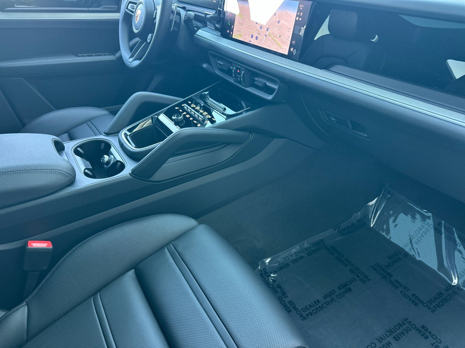 New 2026 Porsche Cayenne Coupe AWD/4WD image 16