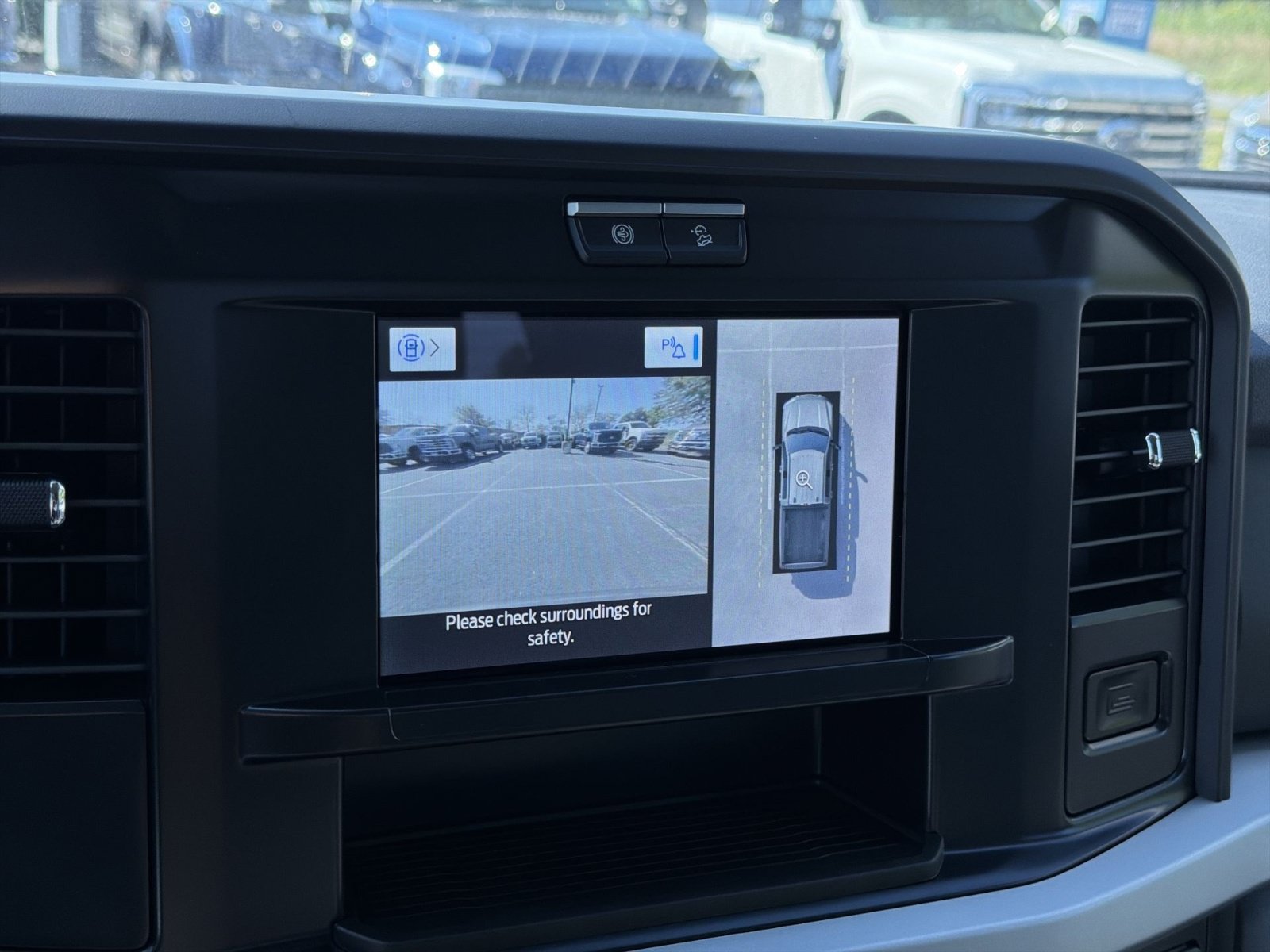 New 2027 Ford F450 XLT w/ 360-Degree Camera Package AWD/4WD image 30