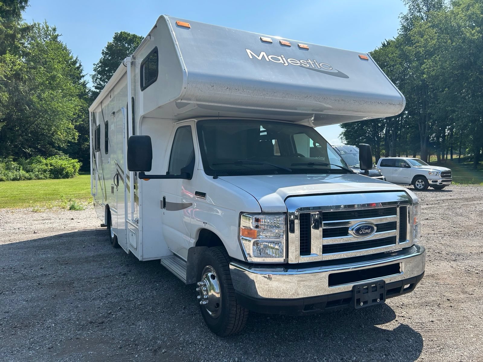 Used 2017 Ford E-350 and Econoline 350 Super Duty w/ Motorhome Prep Package RWD image 9