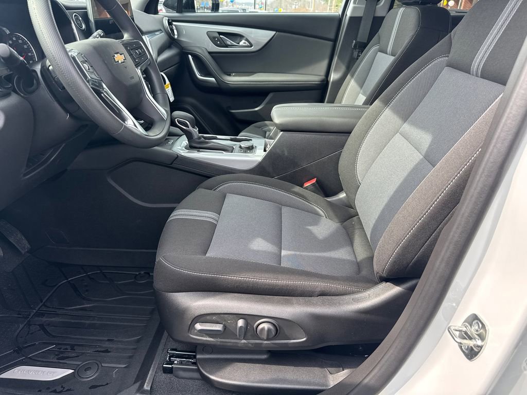 New 2026 Chevrolet Blazer LT w/ Convenience Package image 10