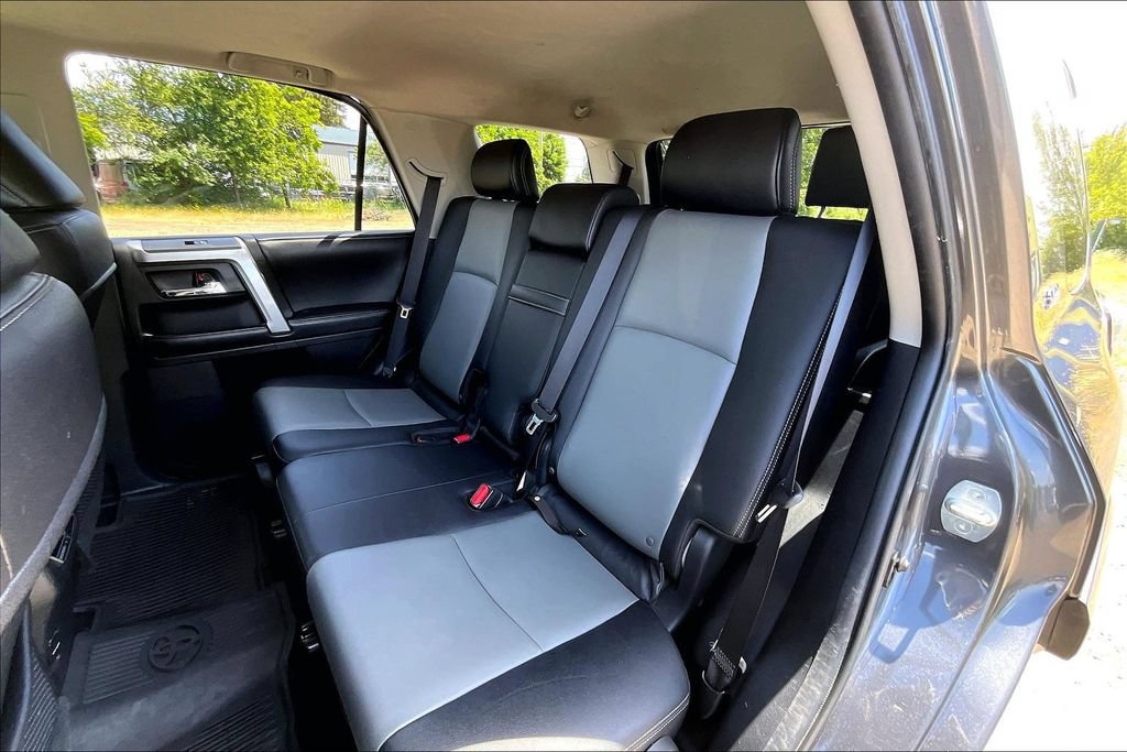 Used 2017 Toyota 4Runner SR5 Premium AWD/4WD image 21