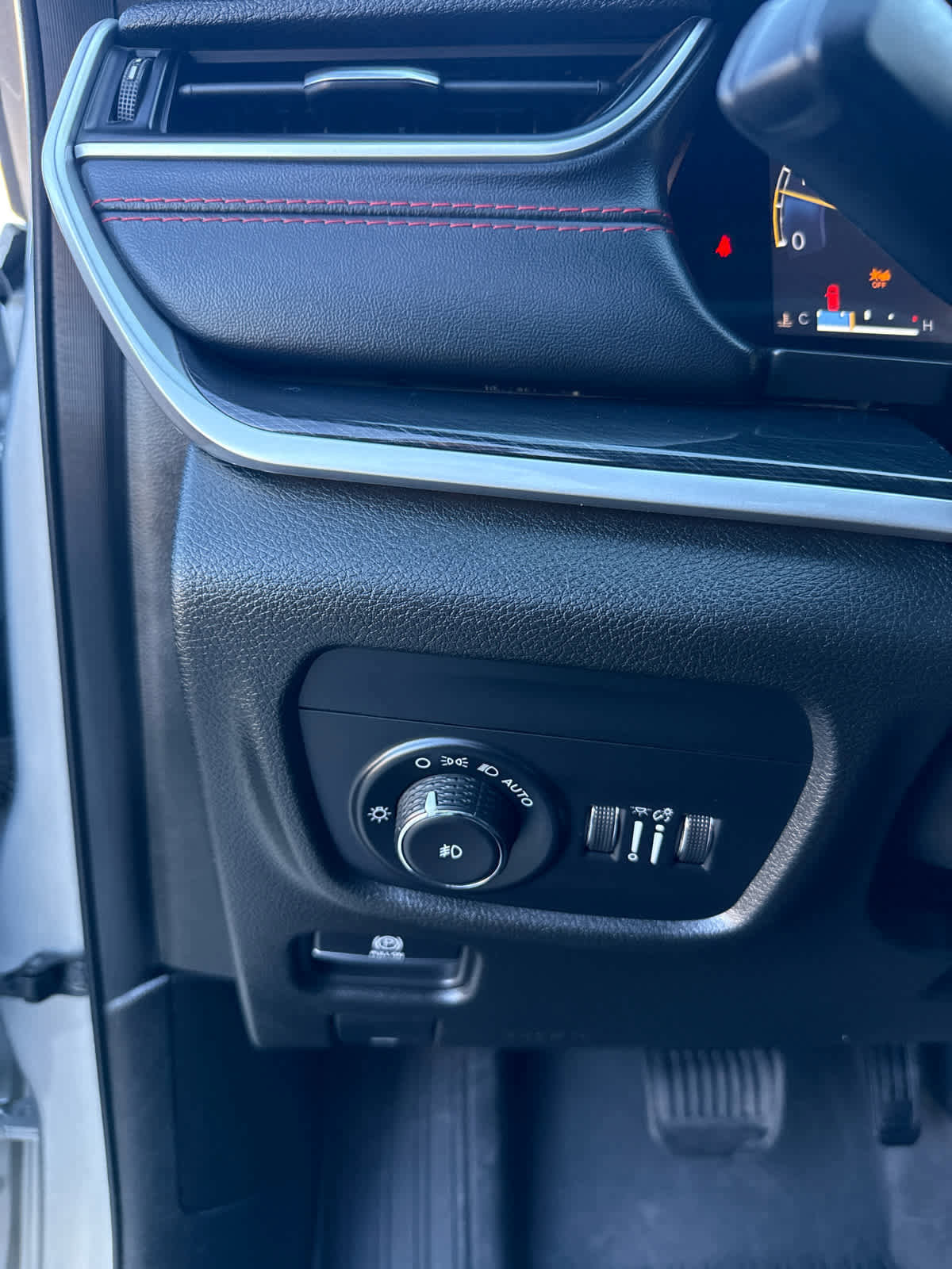 Used 2022 Jeep Grand Cherokee Trailhawk image 16