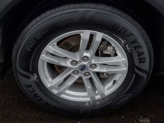 Certified 2023 Ford Explorer XLT w/ Equipment Group 202A image 5