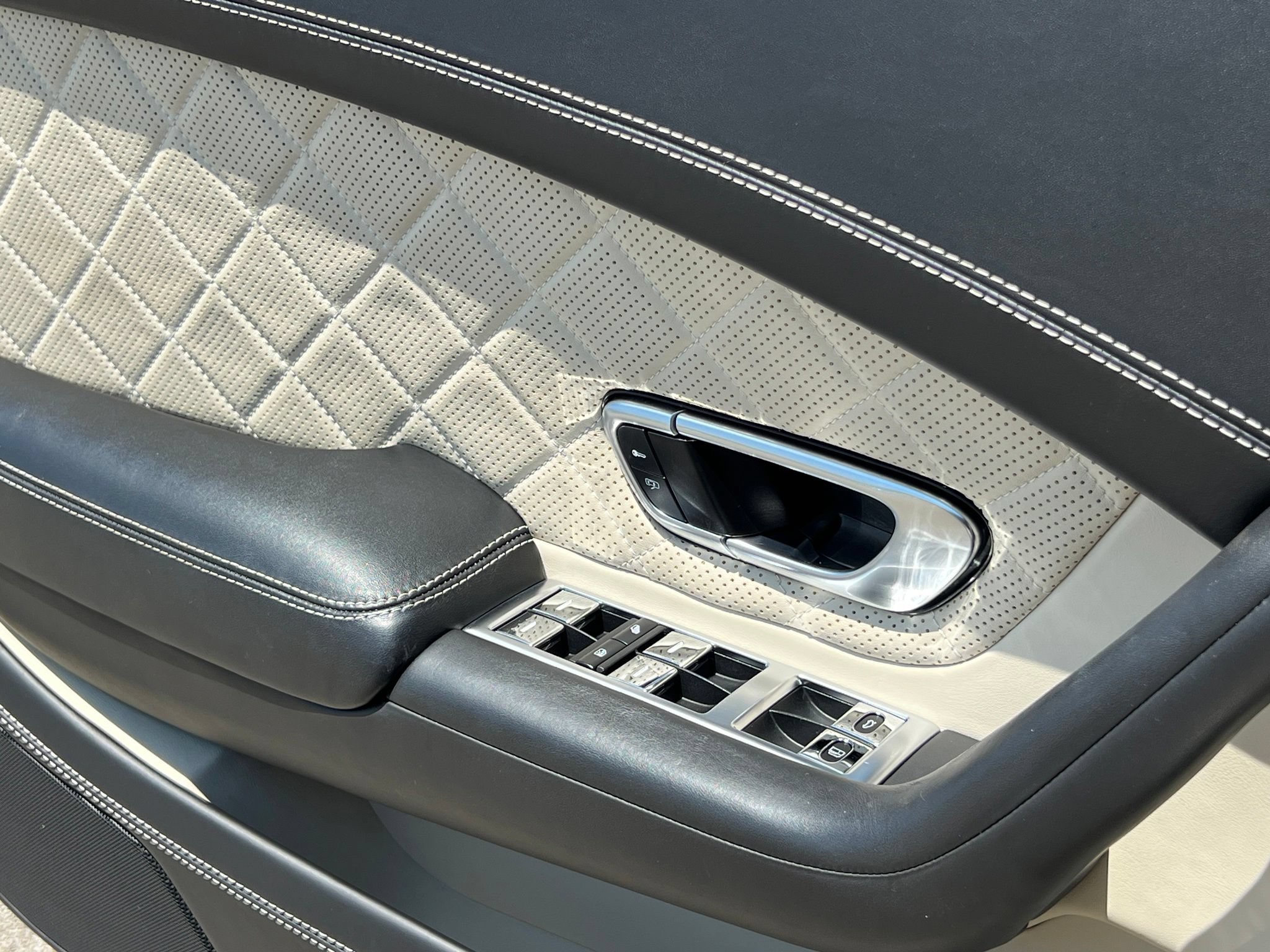Used 2017 Bentley Continental GT V8 S AWD/4WD image 41