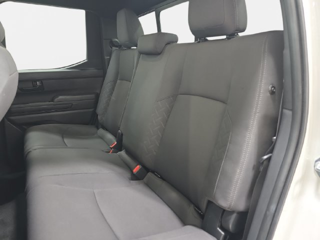 Certified 2024 Toyota Tacoma SR5 AWD/4WD image 11
