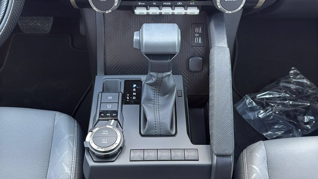 Used 2026 Toyota Tacoma SR5 AWD/4WD image 27
