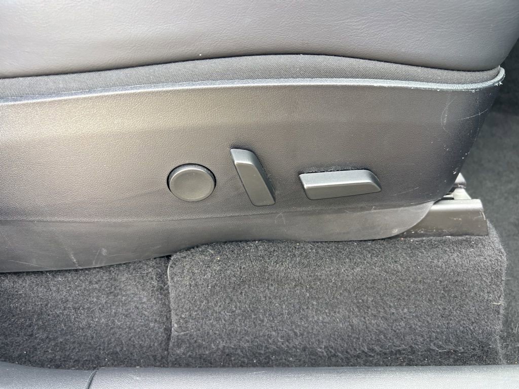 Used 2020 Tesla Model Y Long Range image 26