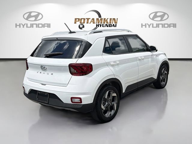 Certified 2024 Hyundai Venue Limited FWD image 5