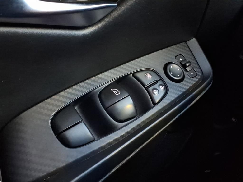 Used 2020 Nissan Sentra SV image 19