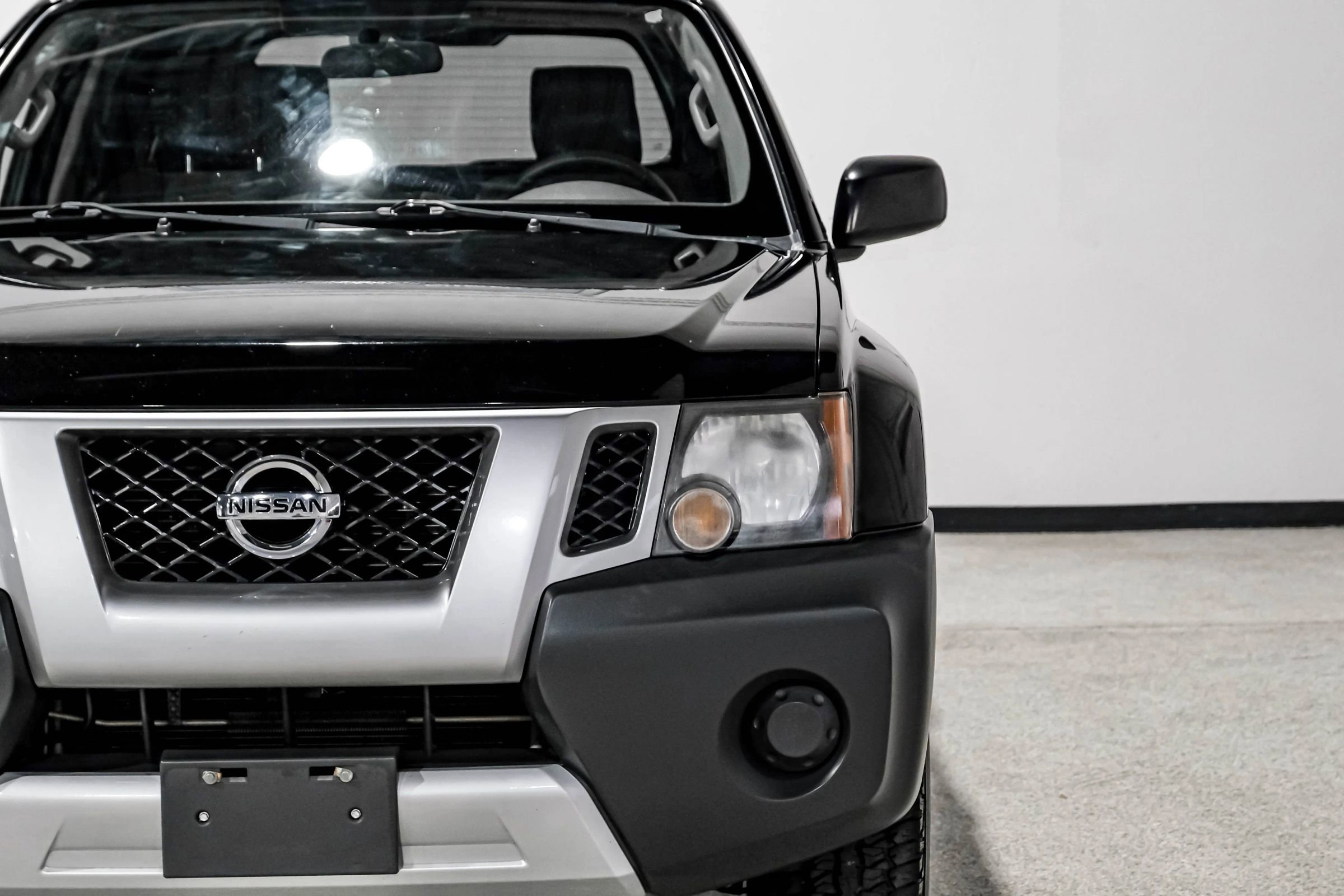 Used 2015 Nissan Xterra X AWD/4WD image 45