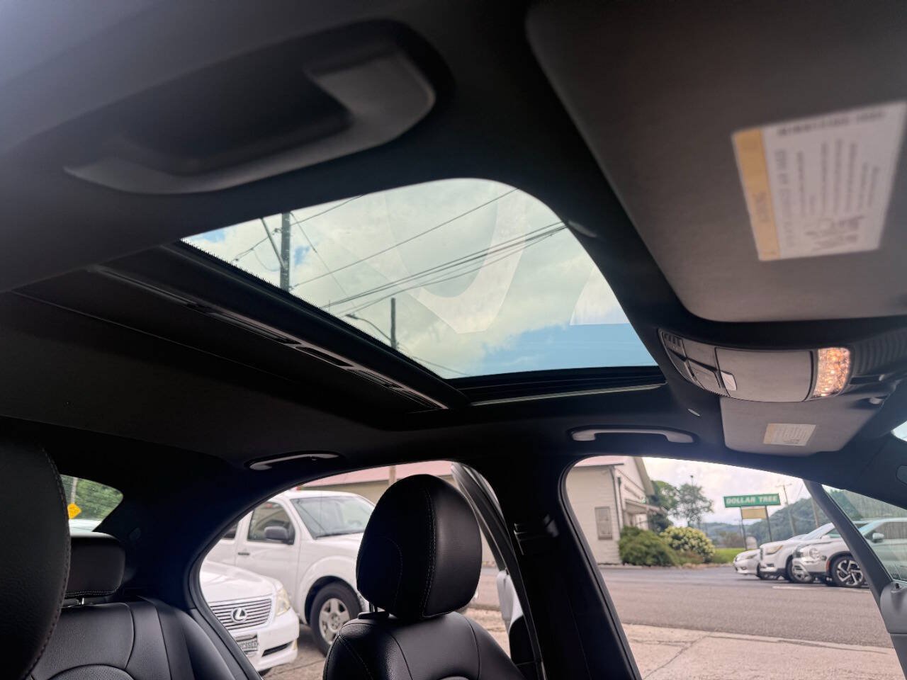 Used 2019 Mercedes-Benz C 300 4MATIC Sedan image 14