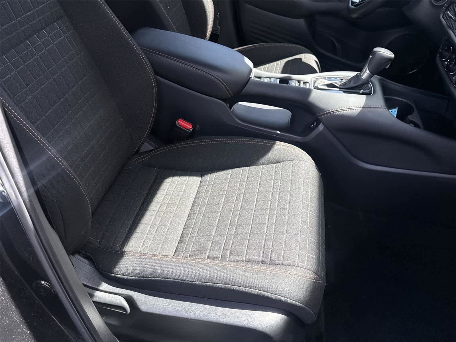 Used 2025 Honda HR-V Sport image 17