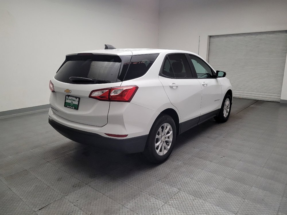 Used 2020 Chevrolet Equinox LS FWD image 9