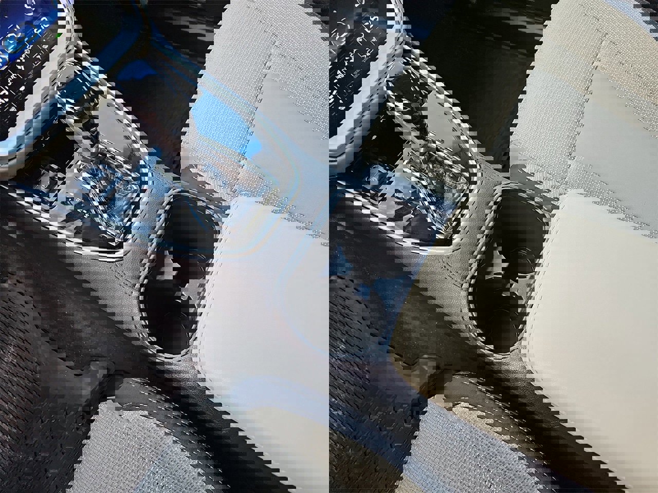 Used 2020 Subaru Outback Premium image 25