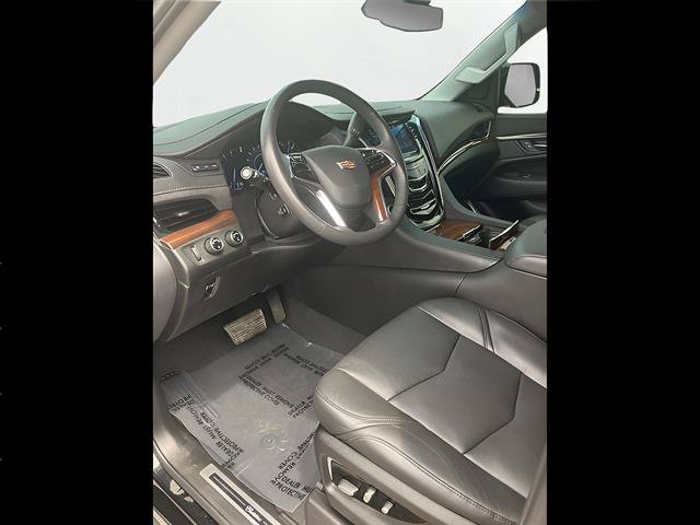 Used 2019 Cadillac Escalade Premium Luxury AWD/4WD image 8