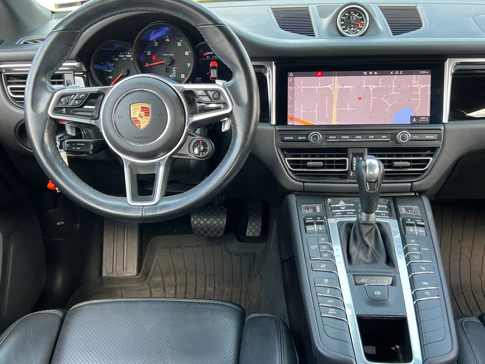 Certified 2020 Porsche Macan image 15