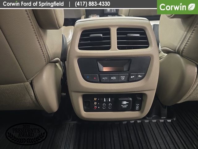 Used 2017 Honda Pilot Touring image 14