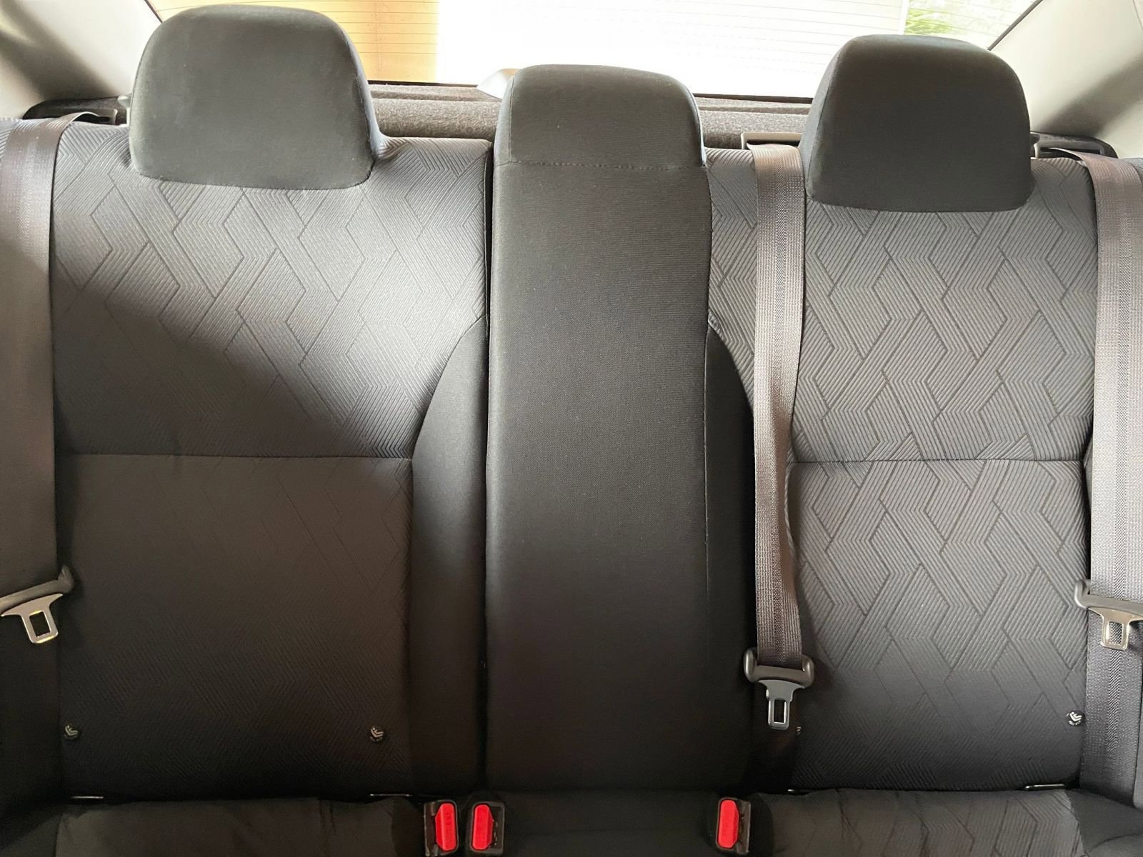 Used 2025 Nissan Versa SV image 36