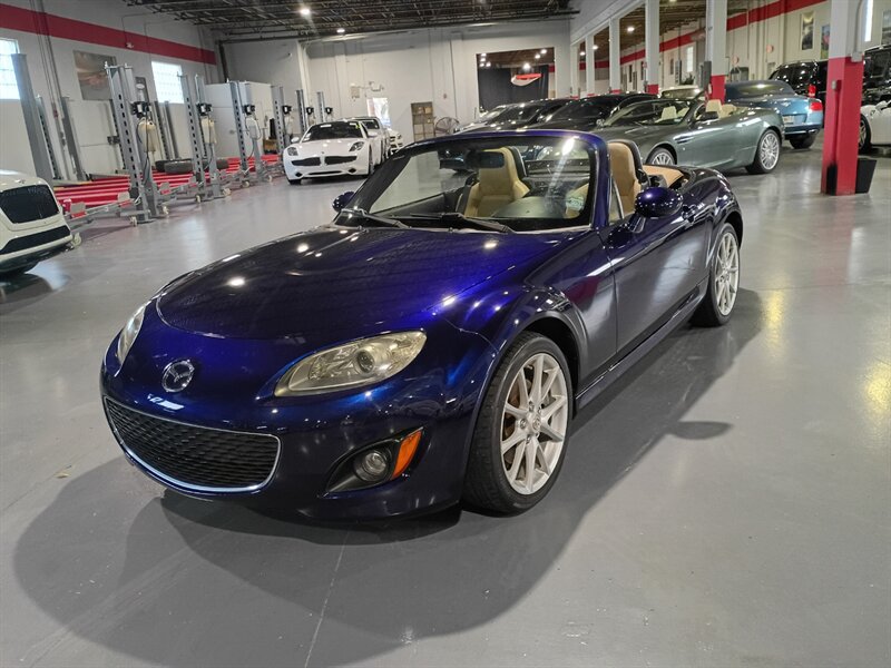 Used 2010 MAZDA MX-5 Miata Grand Touring w/ Premium Pkg RWD image 1