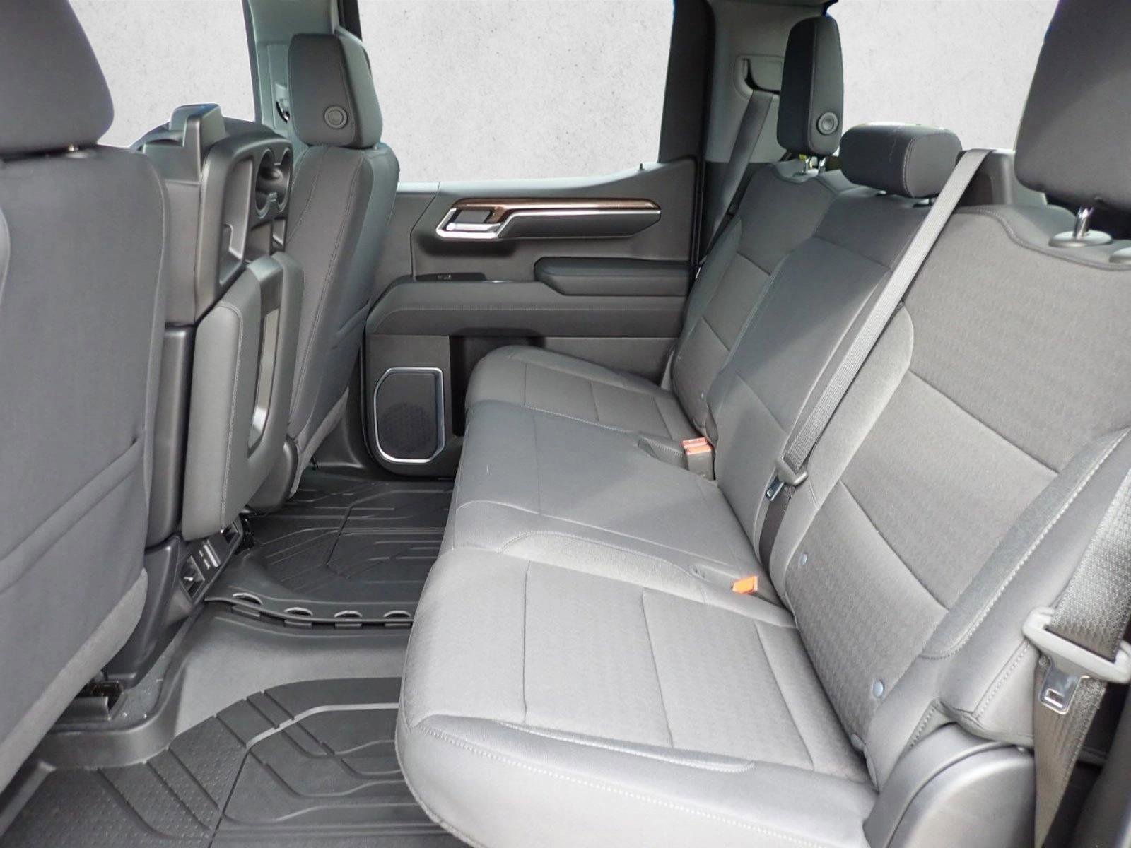 New 2026 Chevrolet Silverado 1500 RST AWD/4WD image 8