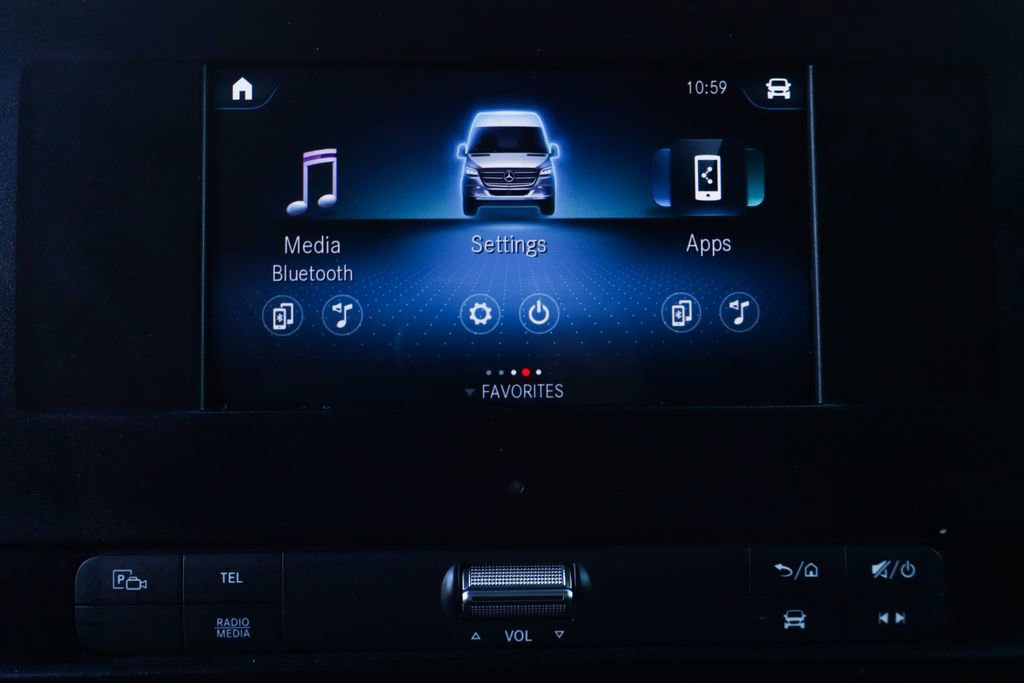 Used 2024 Mercedes-Benz Sprinter 2500 w/ Acoustic Package image 35