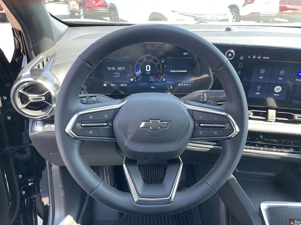 New 2026 Chevrolet Equinox LT w/ Convenience Package II AWD/4WD image 14