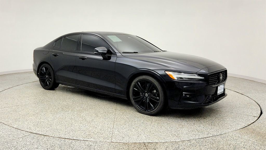 Used 2024 Volvo S60 B5 Plus w/ Climate Package AWD/4WD image 3