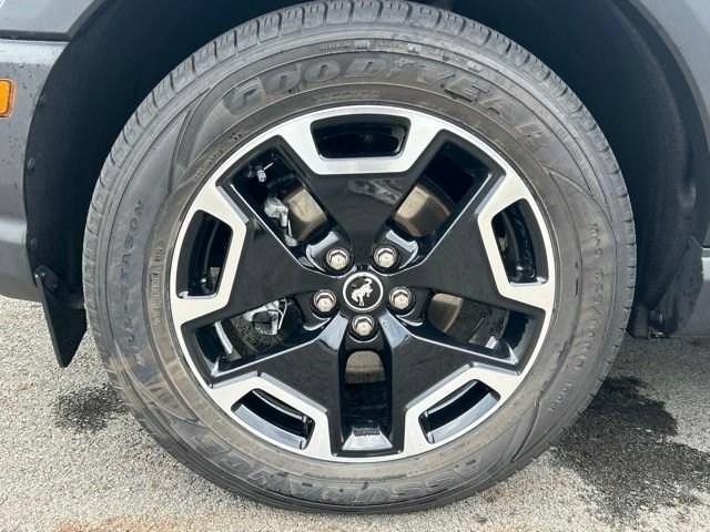 Used 2024 Ford Bronco Sport Outer Banks w/ Tech Package AWD/4WD image 13